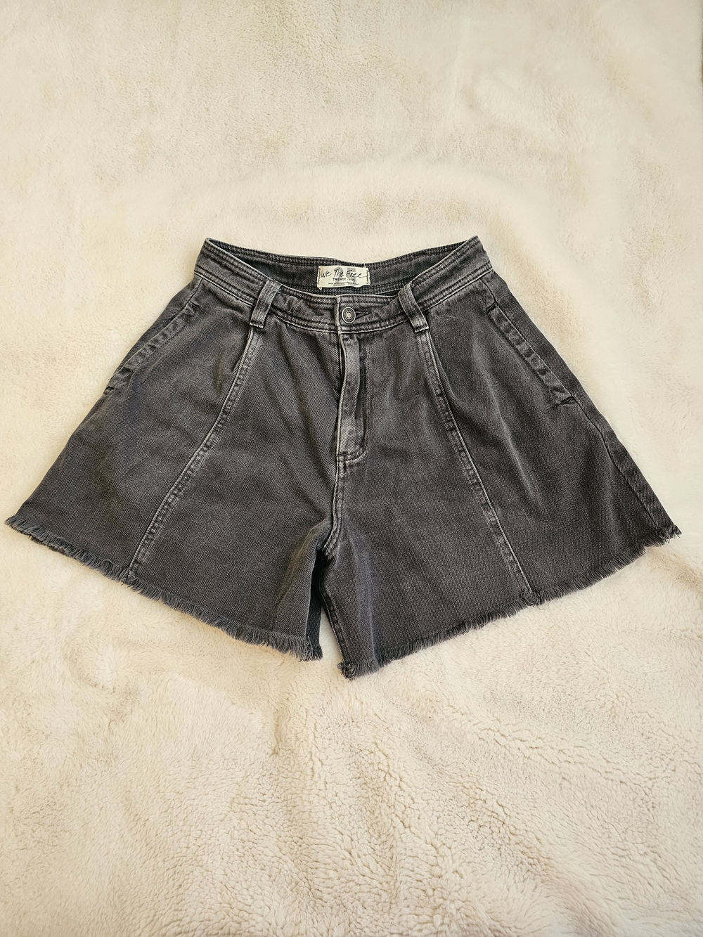 Free People We The Free Raw Hem Grey Denim Shorts Size 25